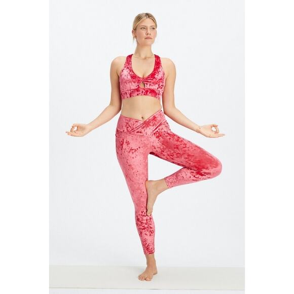 NWT Large - Fabletics Women's Go-To Crushed Crossover Retro Y2K Velour Leggings - Picture 4 of 5